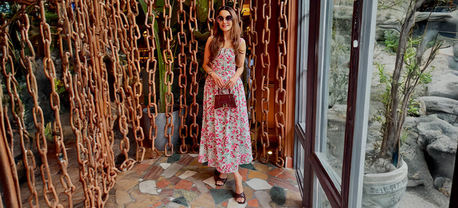 How to Style Printed Dresses for a Global City Look